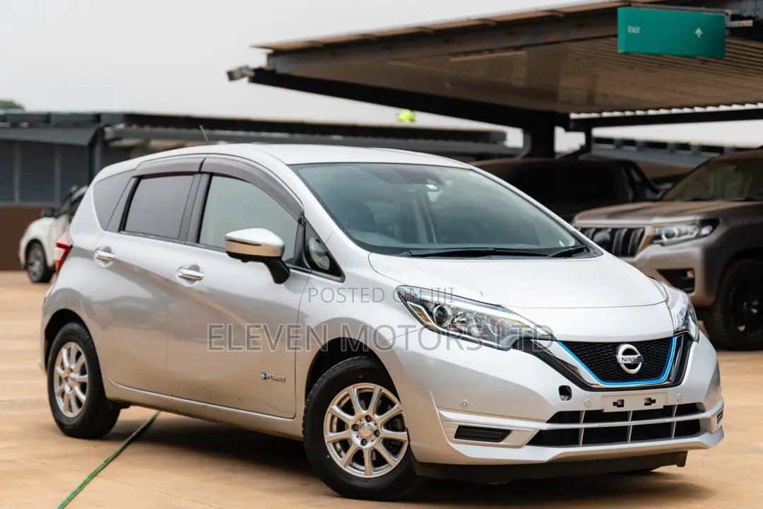 Nissan Note 2018 Silver