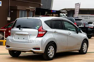 Nissan Note 2018 Silver