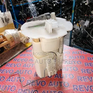 Fuelpump Nissan Serana