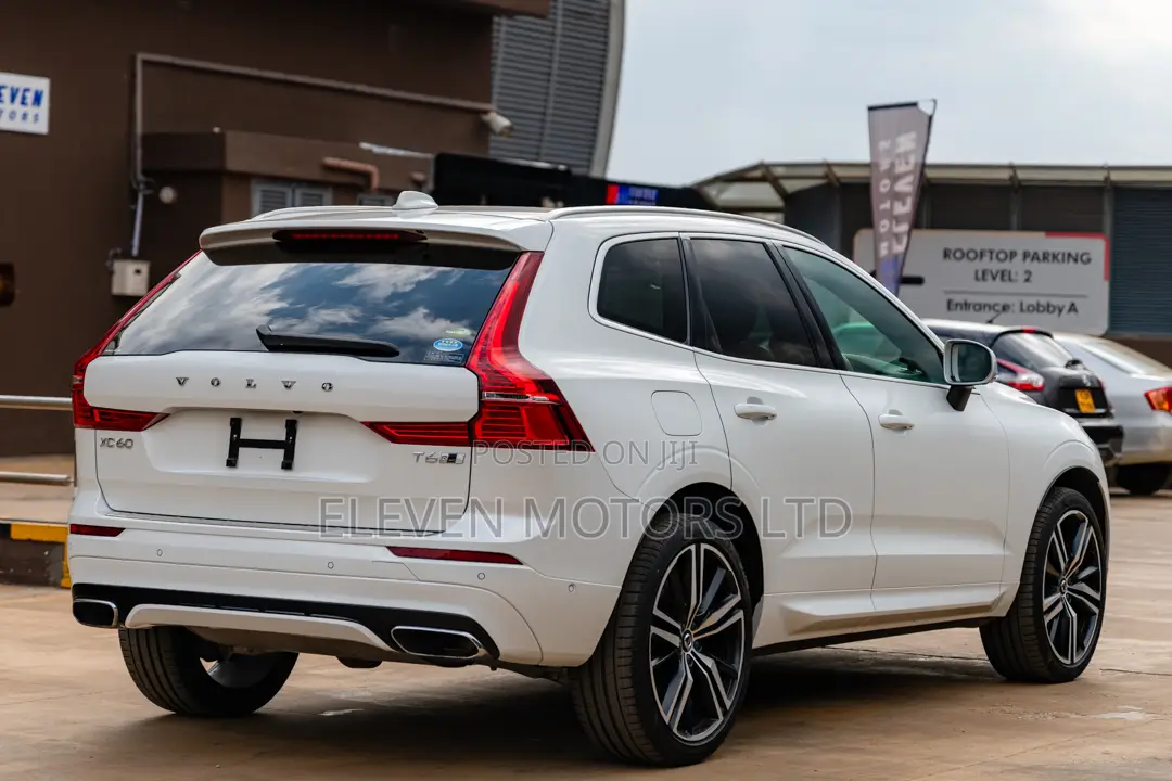 Volvo XC60 T6 R-Design AWD 2019 White