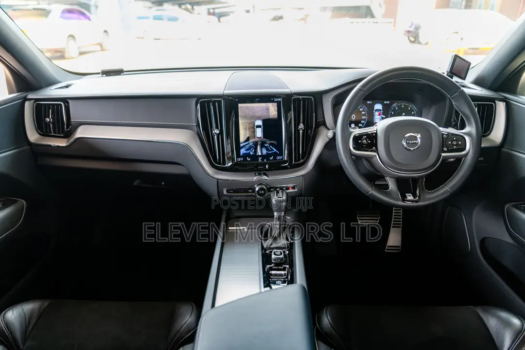 Volvo XC60 T6 R-Design AWD 2019 White
