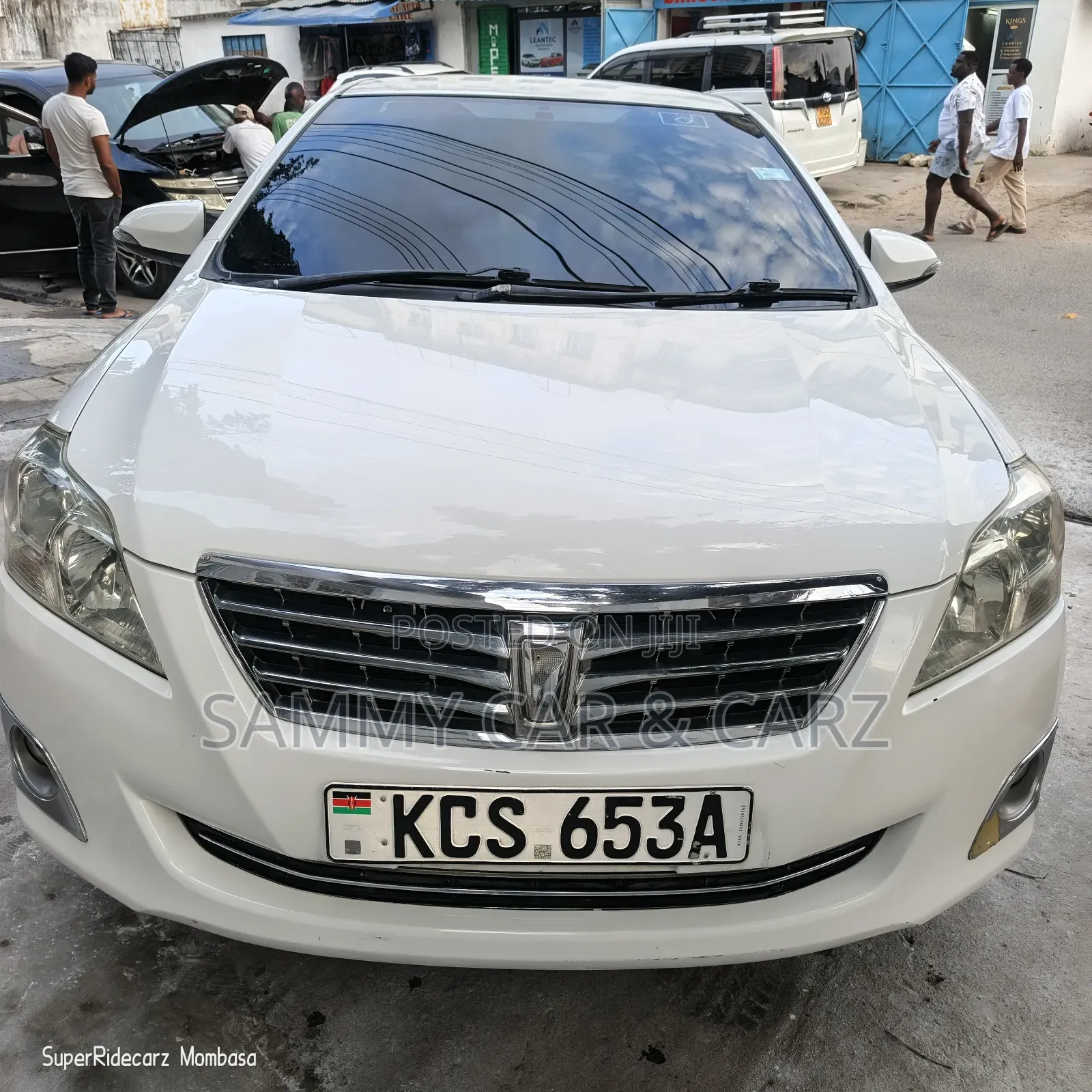 Toyota Premio 1.8 FWD 2013 White