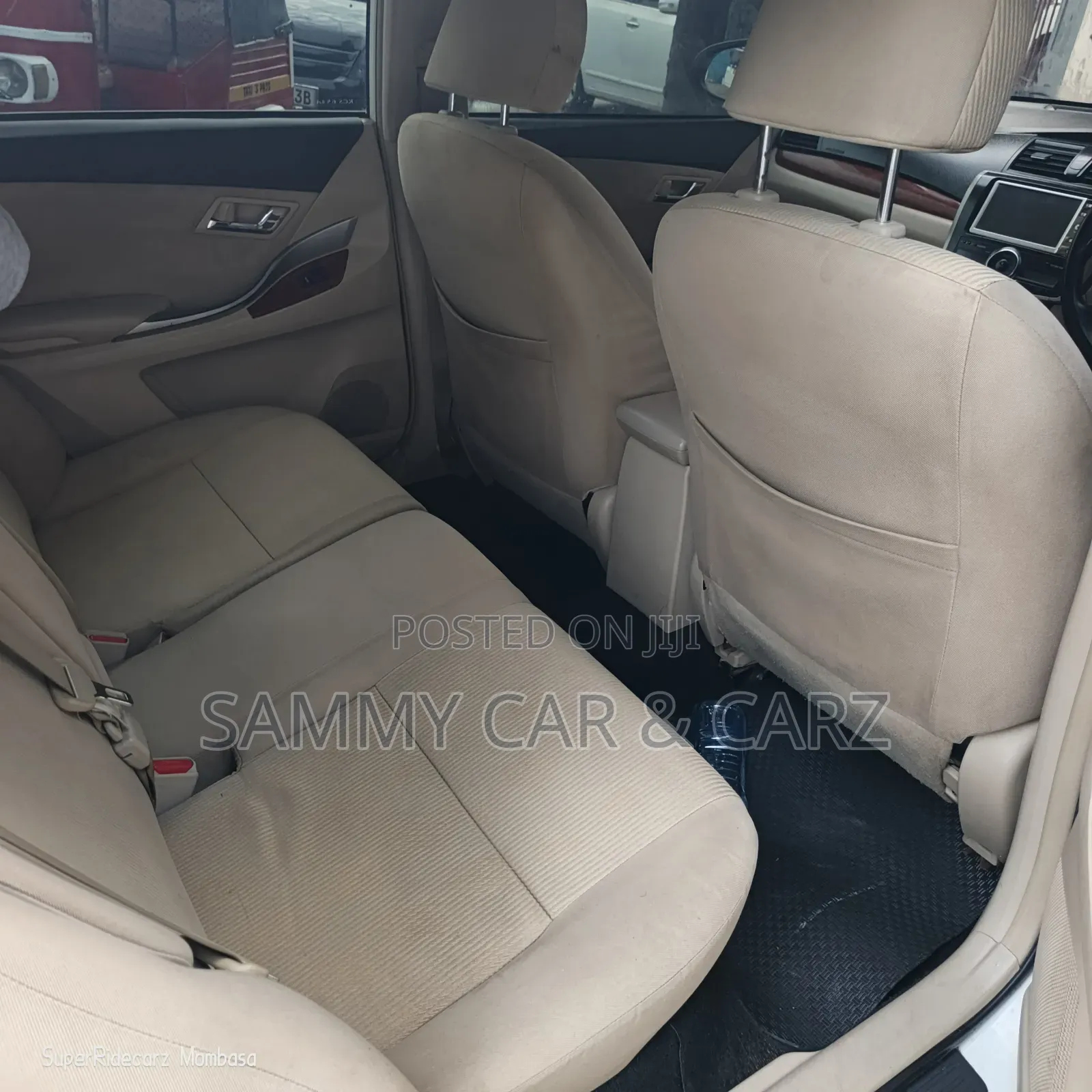 Toyota Premio 1.8 FWD 2013 White