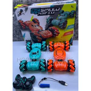 Toy Car, Remote Controlled Stunt Car - main view