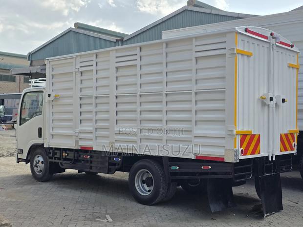 Isuzu NMR 5.5 Tons Bluepower, Zero Mileage - thumbnail 12