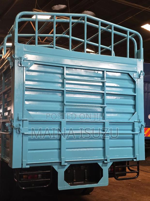 Isuzu NQR 8.5 Tons Bluepower - thumbnail 5
