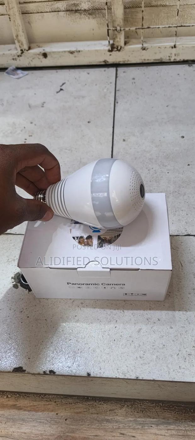 Spy Camera Bulb - thumbnail 2