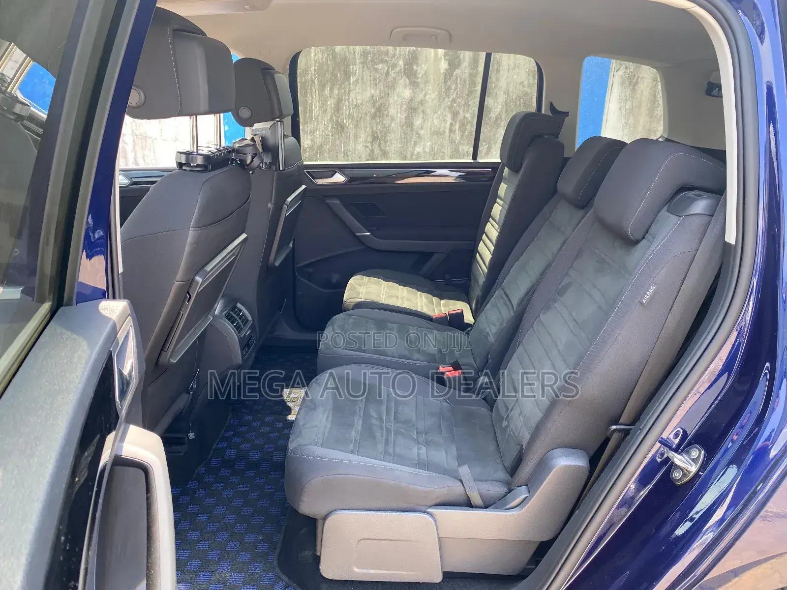 Volkswagen Touran 2018 Blue