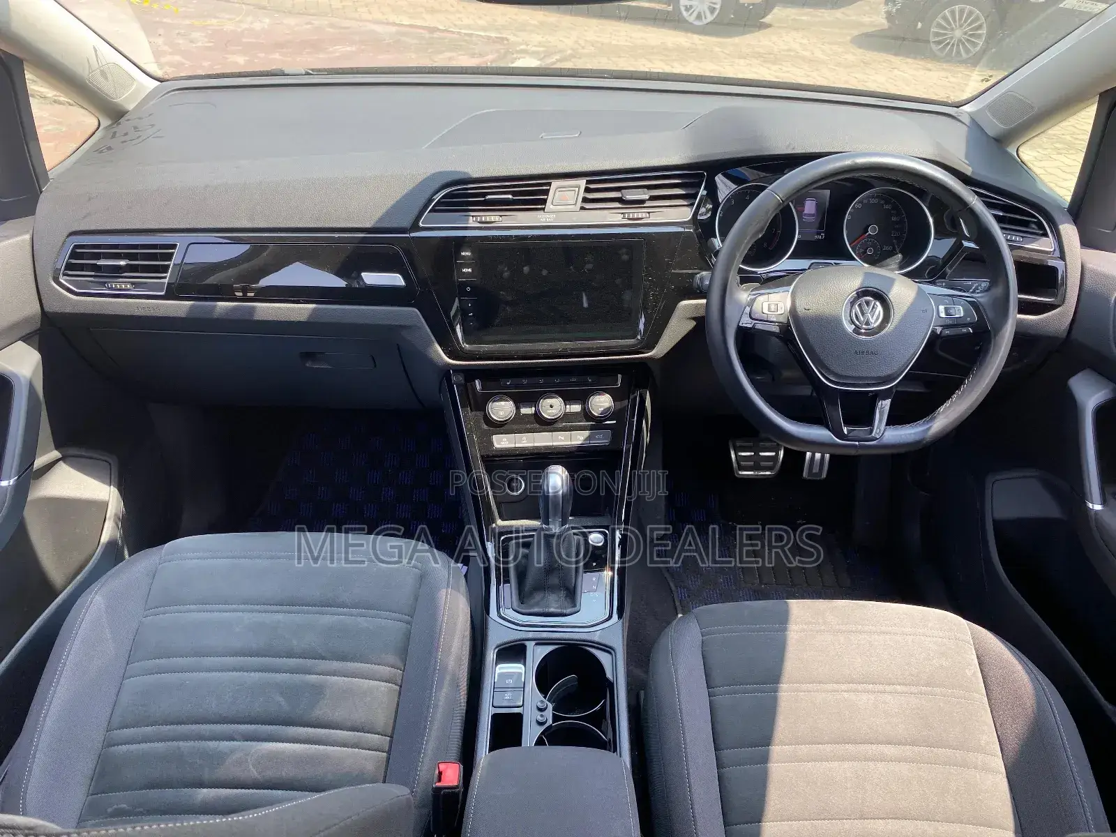Volkswagen Touran 2018 Blue
