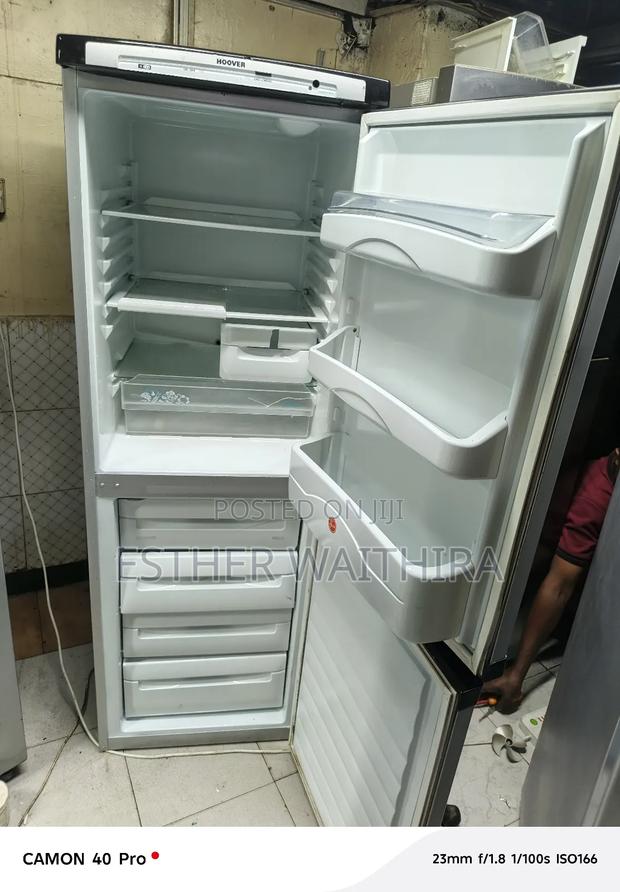 Spacious Bottom Fridge 300l - thumbnail 3