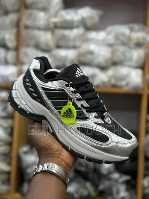 Adidas Men Trainer/Running Shoes