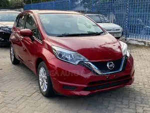 Nissan Note 2018 Red