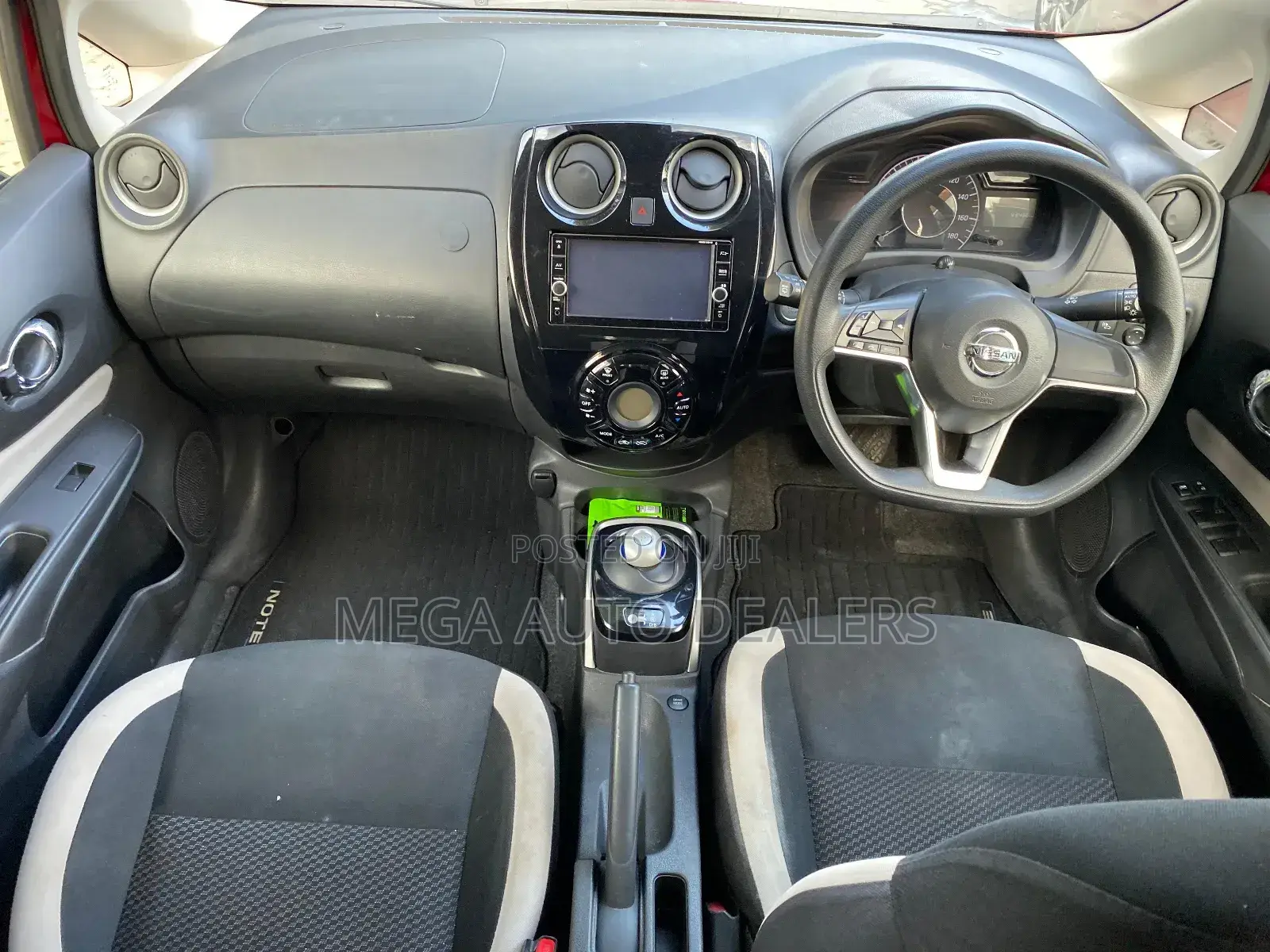 Nissan Note 2018 Red