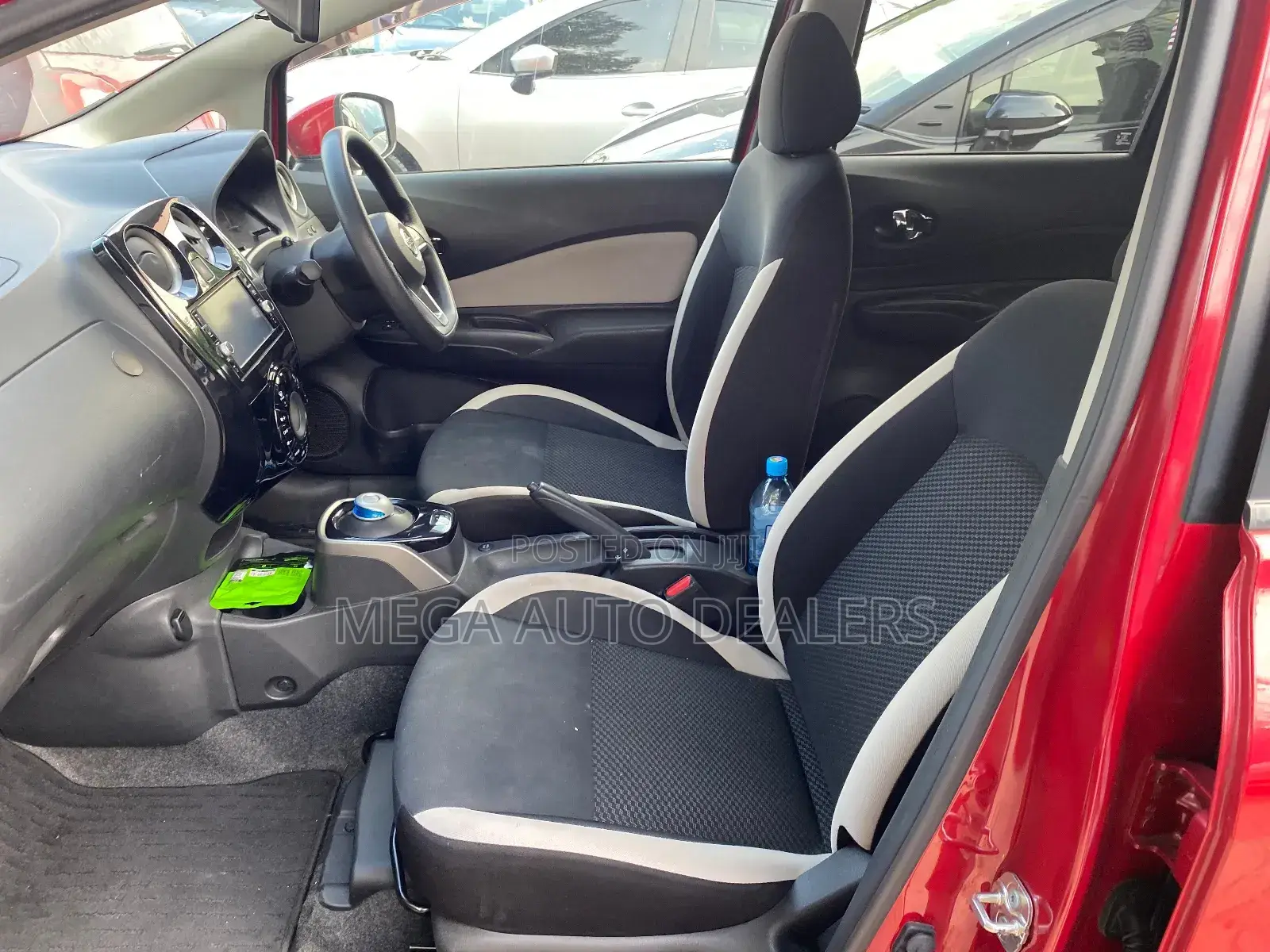 Nissan Note 2018 Red