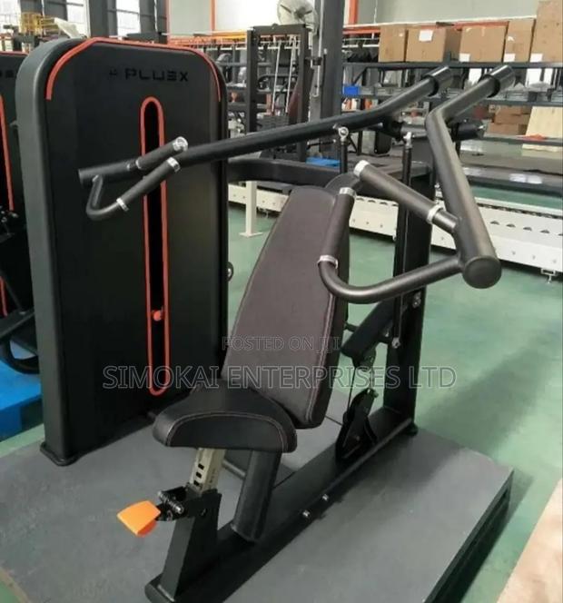 Convergence Chest Press - main view