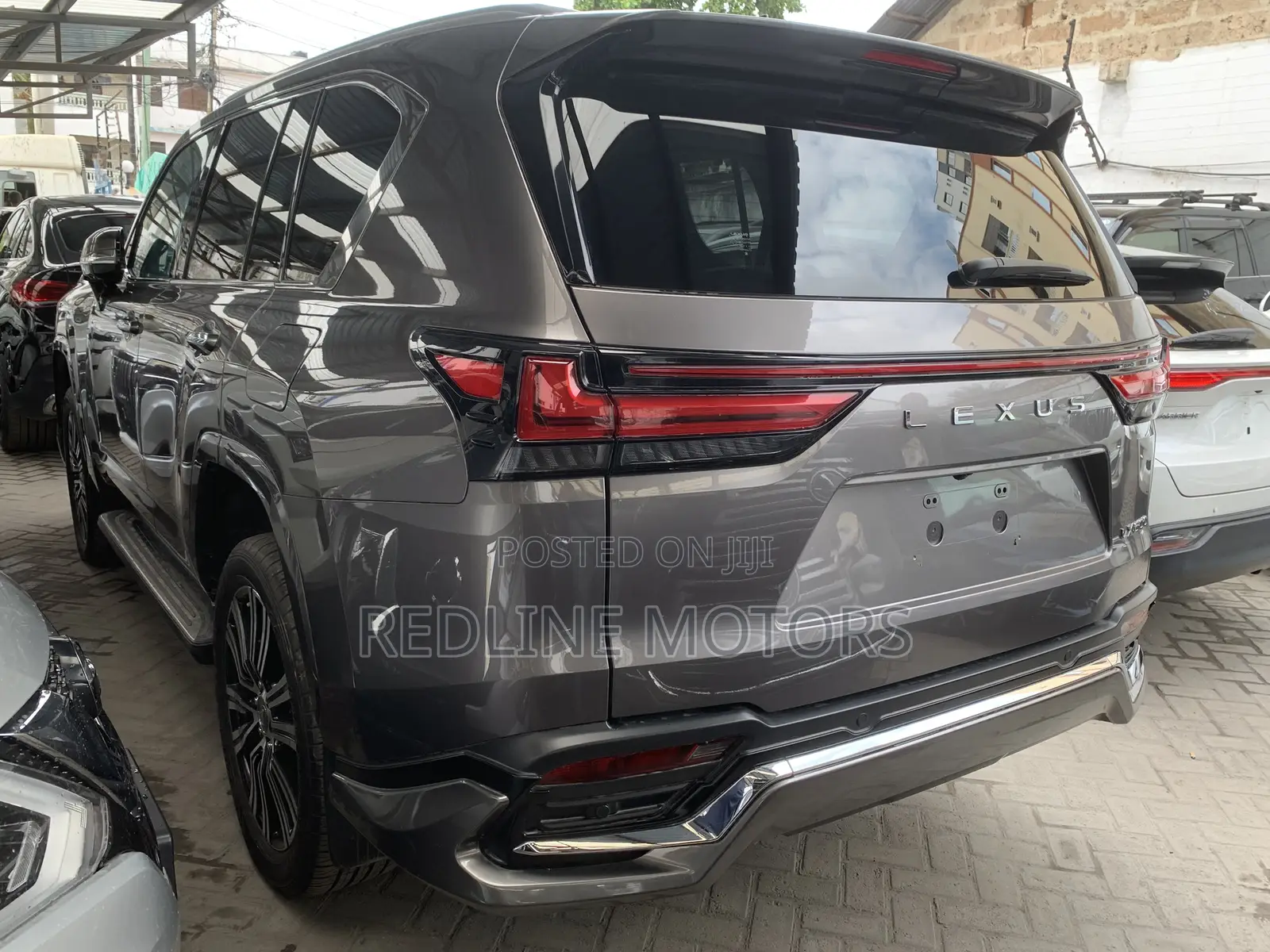 Lexus LX 2022 Ivory