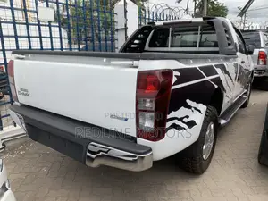 Isuzu D-MAX 2018 White