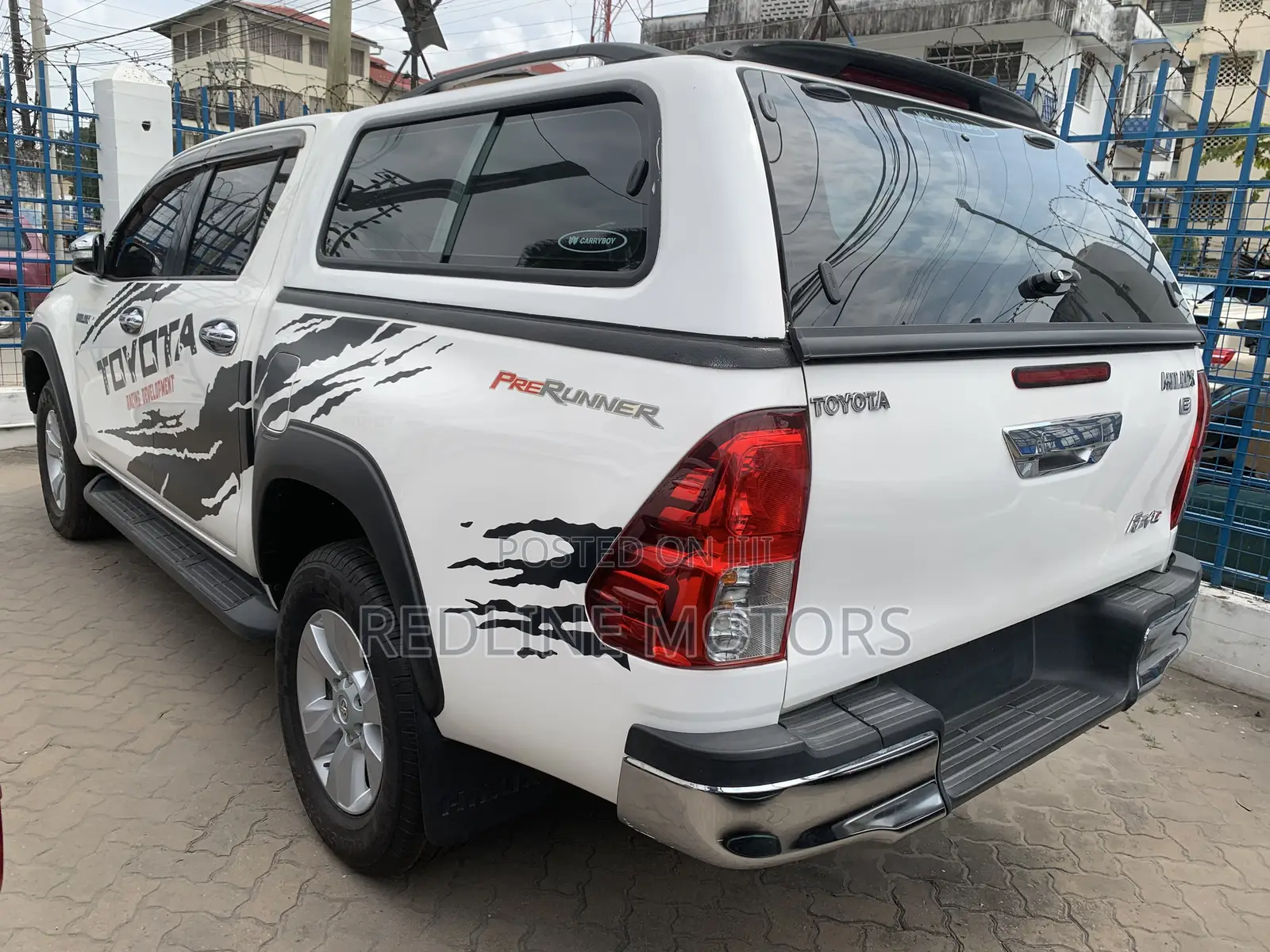 Toyota Hilux Revo Double Cab Deisel 2.8 AWD 2018 White