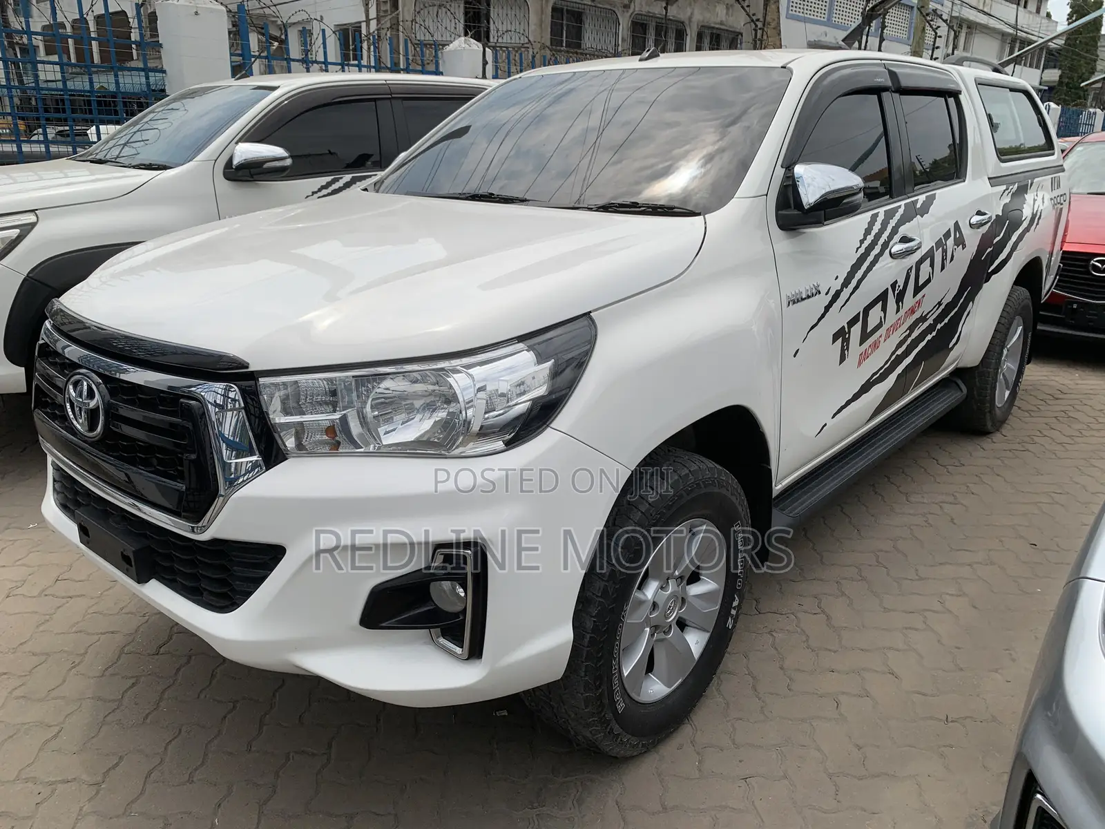 Toyota Hilux Revo Double Cab Deisel 2.8 AWD 2018 White