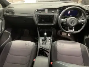 Volkswagen Tiguan 2018 Silver