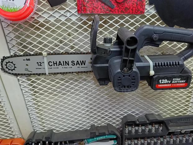 A Great 12" Cordless Chainsaw - main view