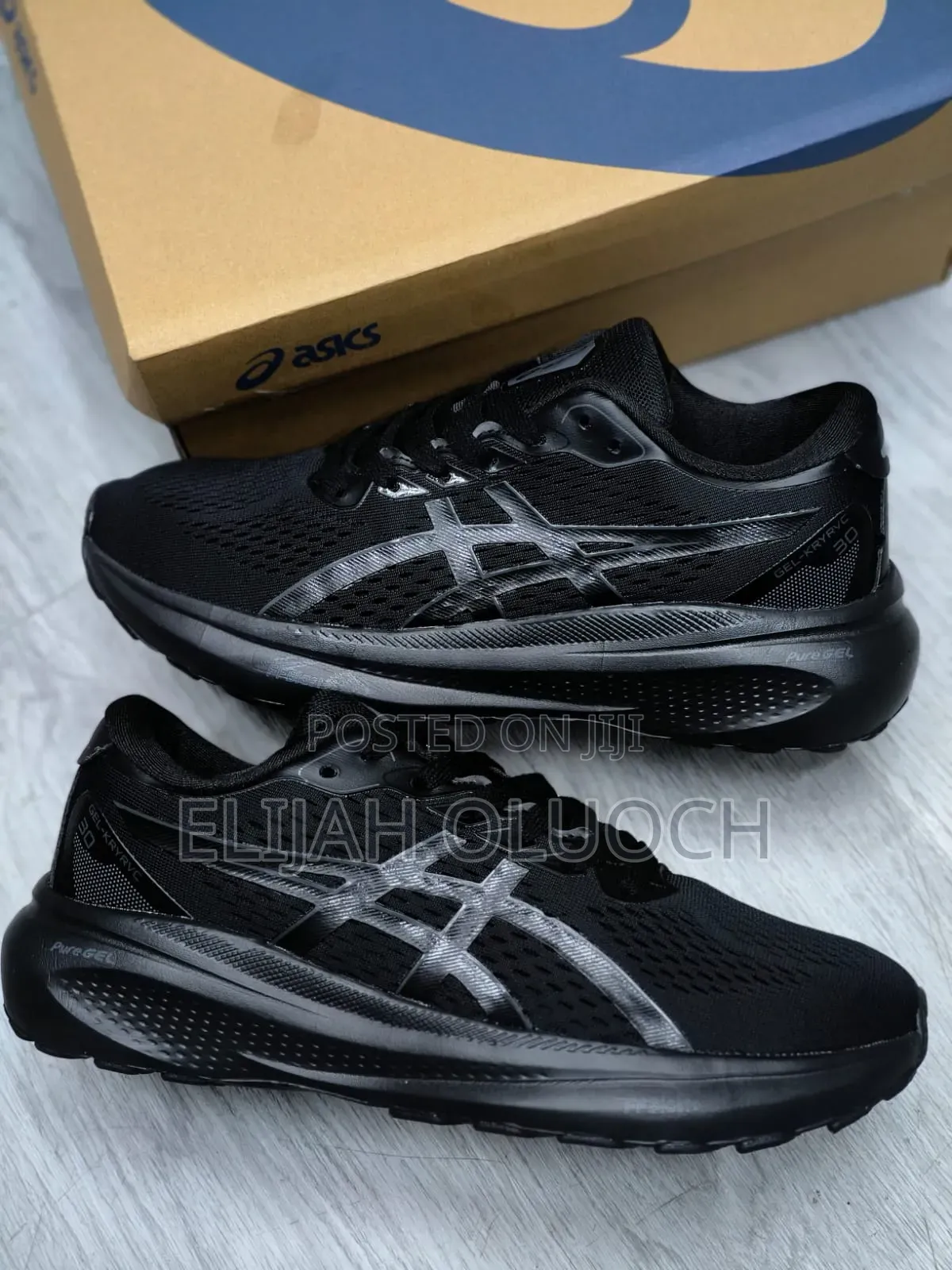 Asics Black Pure Gel Trainers/Running Shoes