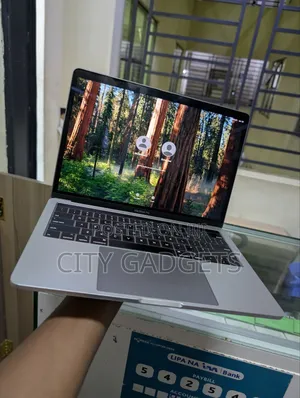 Laptop Apple MacBook Pro 2019 16GB Intel Core I7 SSD 1T