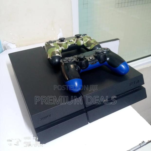 Ps4 With Two Controllers and All Accessories.