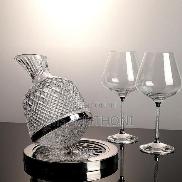 Executive 1.5l 3600 Rotating Wine Decanter - thumbnail 4