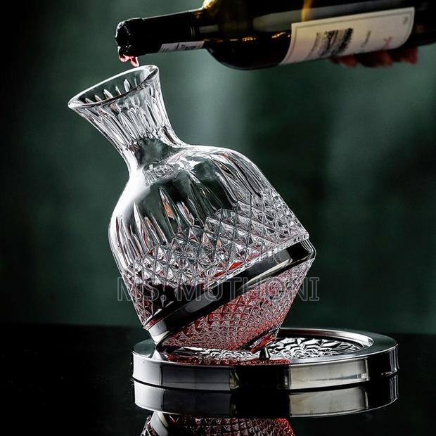Executive 1.5l 3600 Rotating Wine Decanter - thumbnail 3