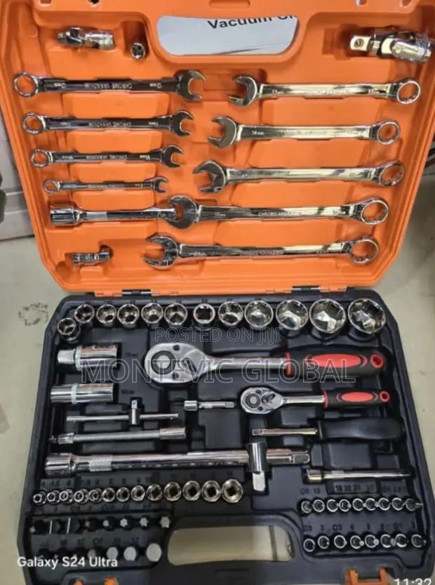82pc Ratchet Wrench Tools Set Professional - main view