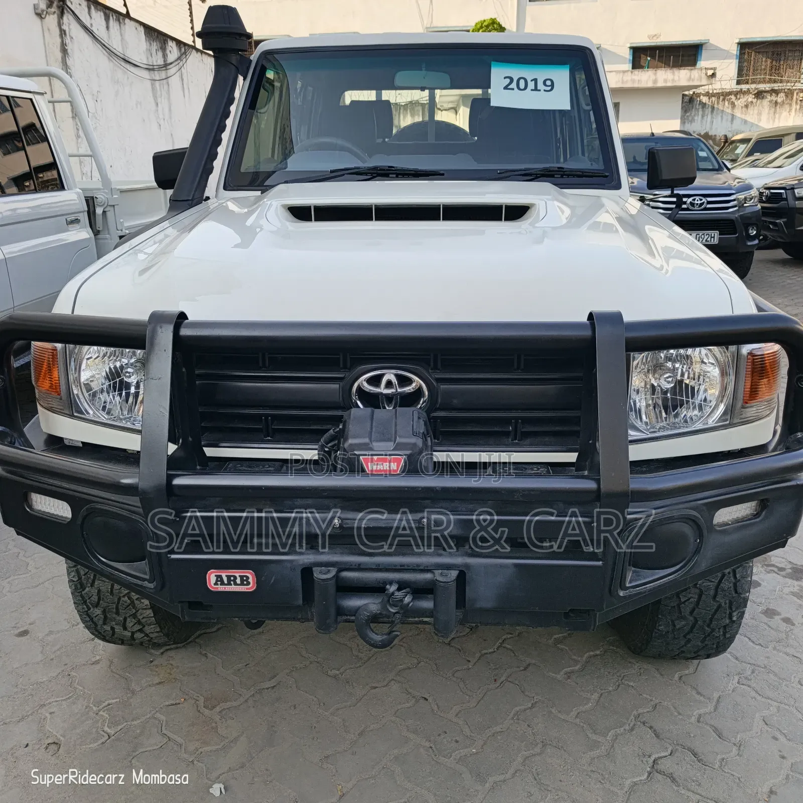 Toyota Land Cruiser 2019 White