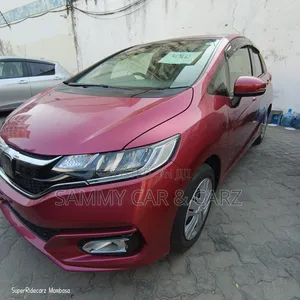 Honda Fit 2018 Maroon