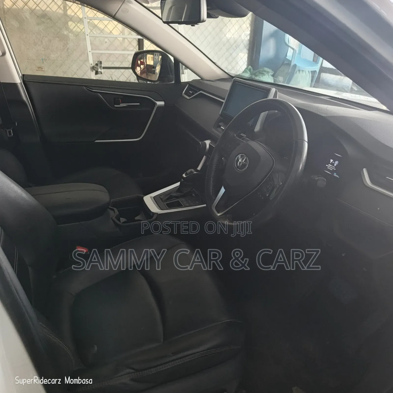 Toyota RAV4 2019 White