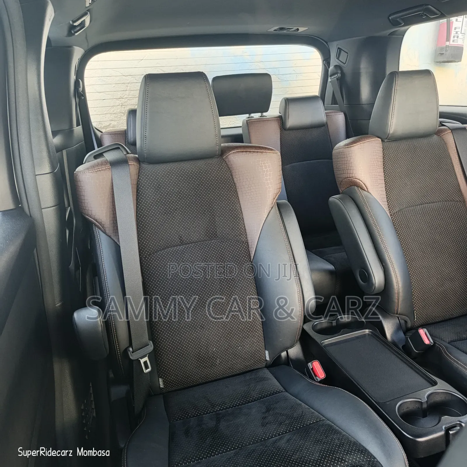 Toyota Alphard 2018 White