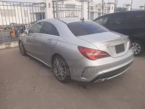 Mercedes-Benz CLA-Class CLA 180 Sedan 2018 Silver