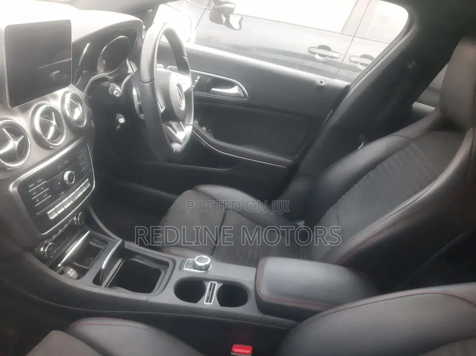 Mercedes-Benz CLA-Class CLA 180 Sedan 2018 Silver