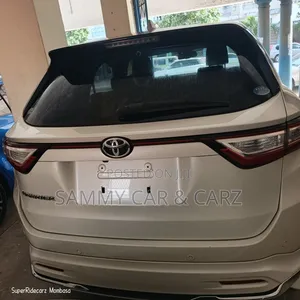 Toyota Harrier 2.0 4WD 2018 White