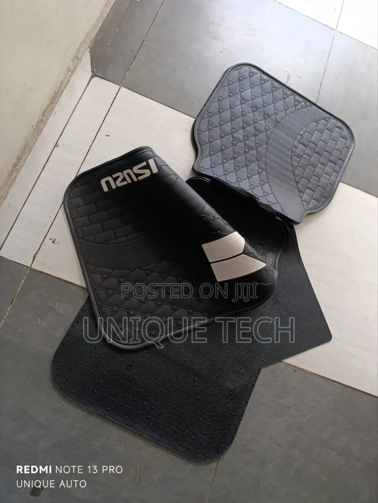 Rubber Floor Mat/Isuzu Floor Mat- Rubber for Daily Car Use