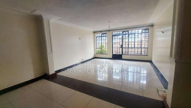 4bdrm Duplex in Valley Arcade for sale - thumbnail 8