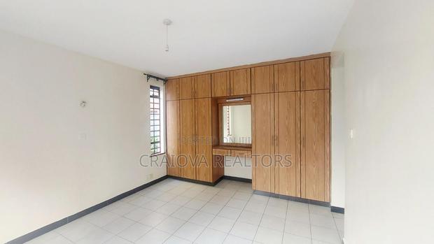 4bdrm Duplex in Valley Arcade for sale - thumbnail 18