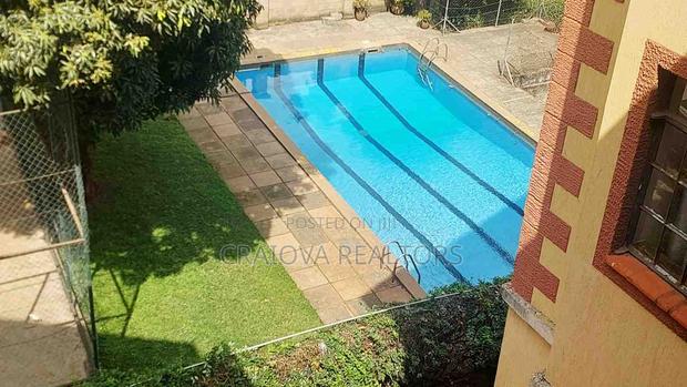 4bdrm Duplex in Valley Arcade for sale - thumbnail 19