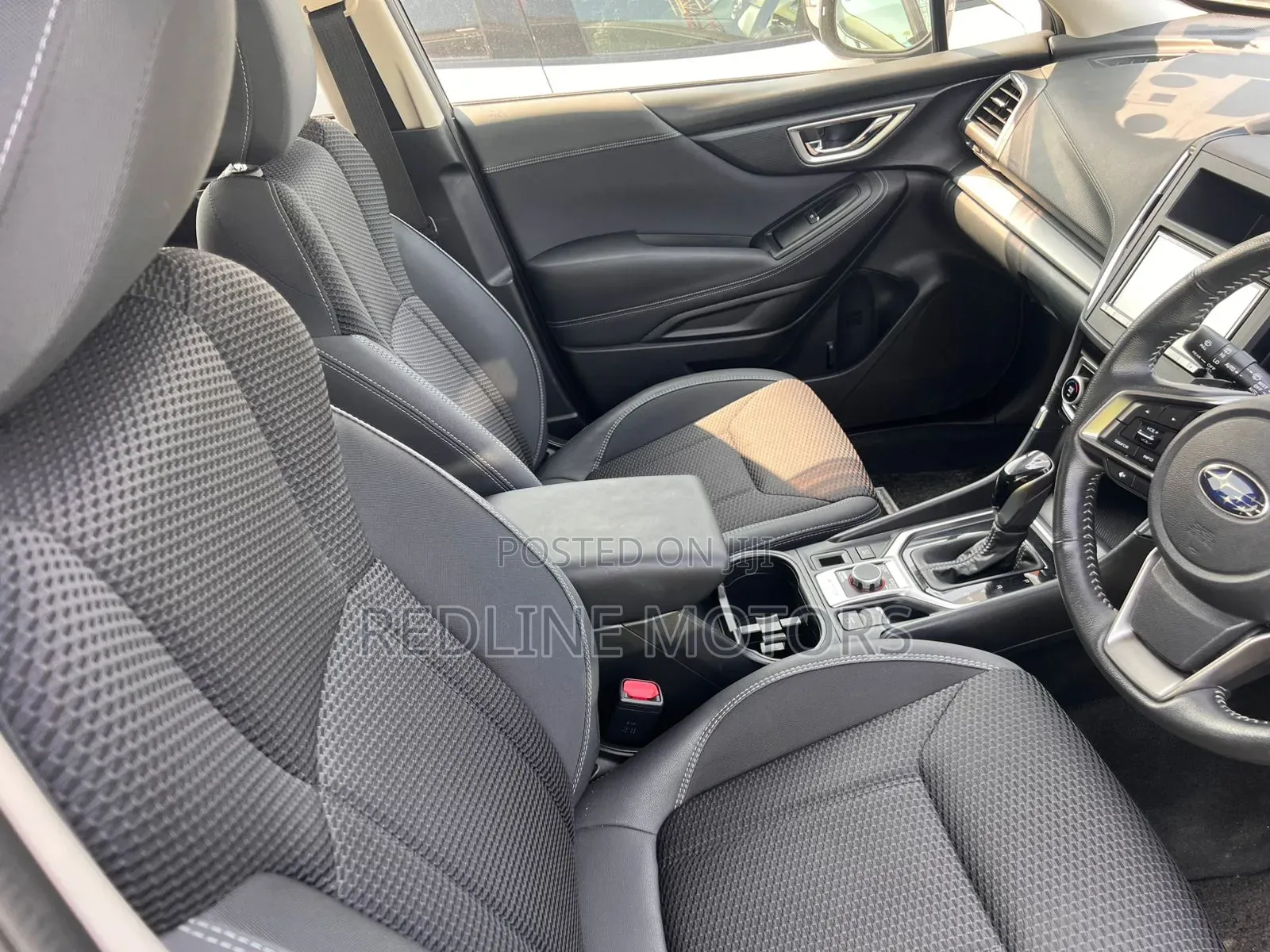 Subaru Forester 2.5i Limited AWD 2018 Ivory