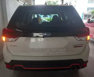 Subaru Forester 2.0XT Premium AWD 2018 Off white