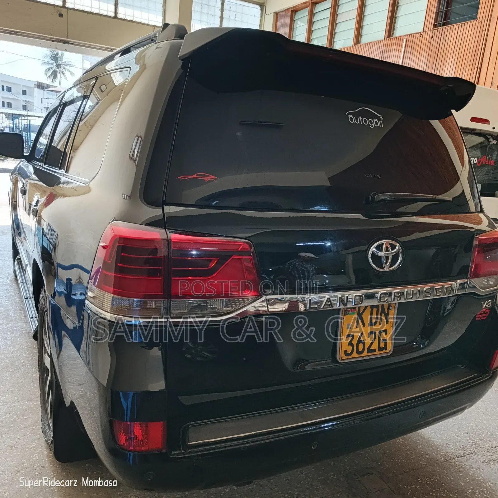Toyota Land Cruiser 4.5 V8 TD STD 2009 Black