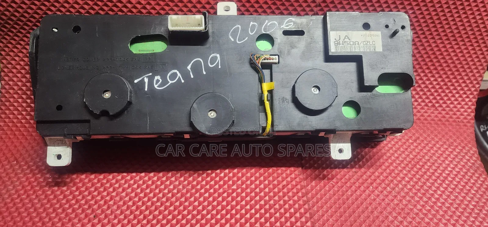 Dashboards Clock Nissan Teana