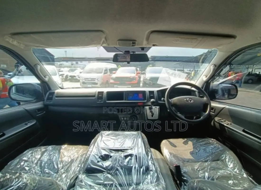 Toyota HiAce 2018