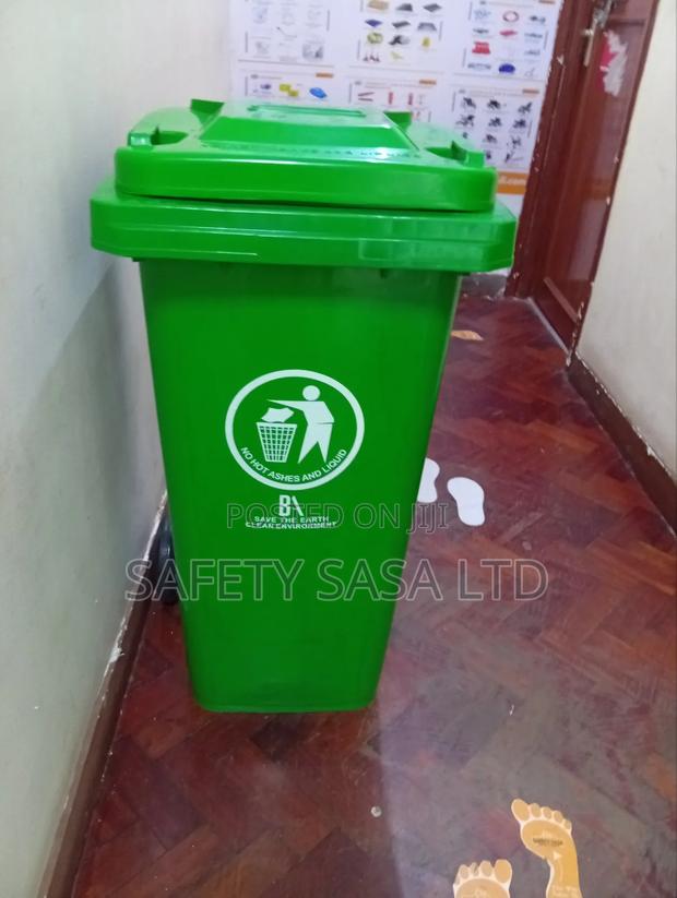 120l Two Wheels Waste Bin / Dustbin - main view