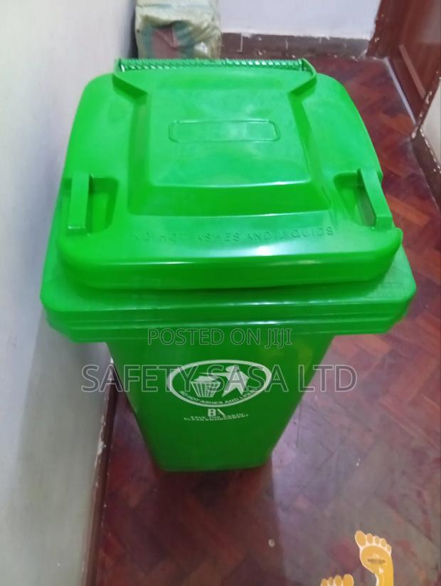 120l Two Wheels Waste Bin / Dustbin - thumbnail 3