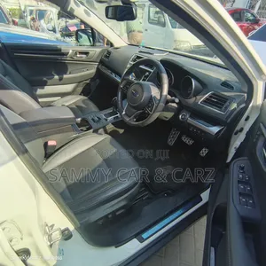 Subaru Outback 2.5i Premium AWD 2018 White